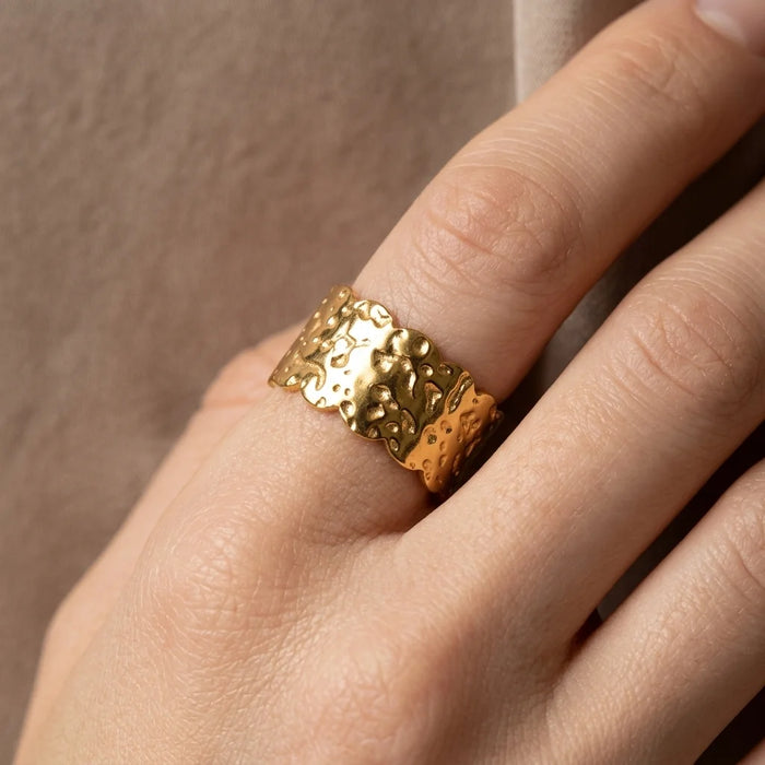 SOLID RING