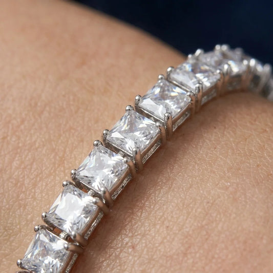 Pure silver tennis in zircon close up