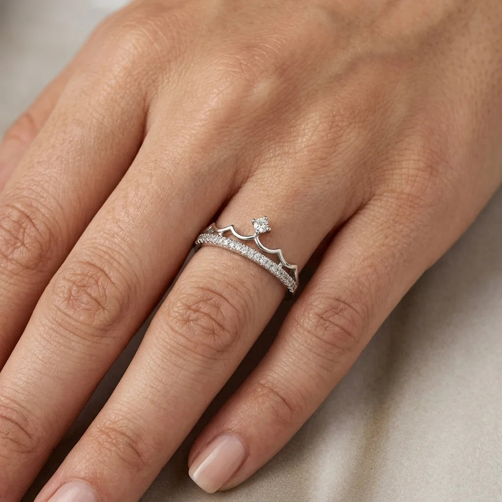 QUEEN (Adjustable) Zircon Ring