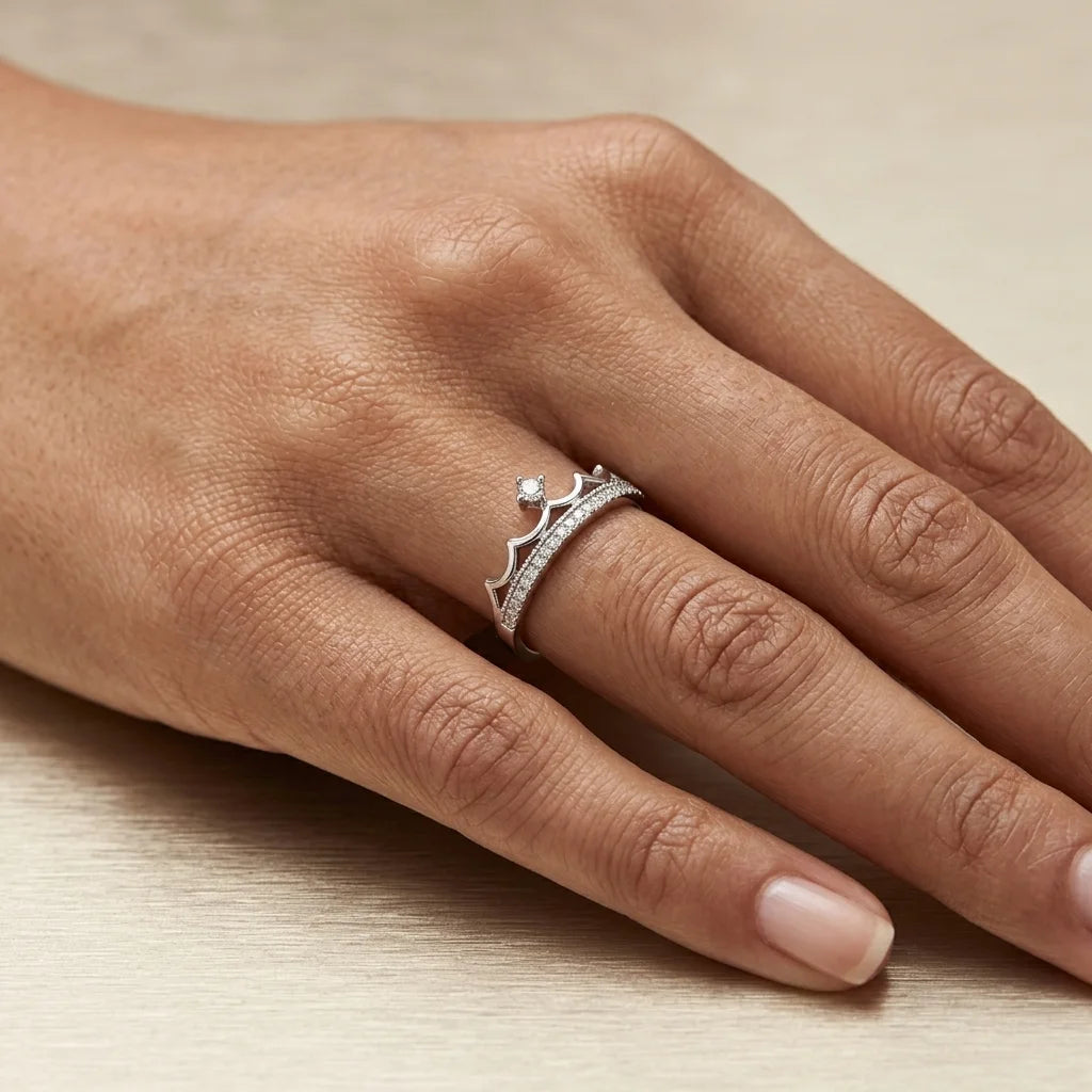 QUEEN (Adjustable) Zircon Ring