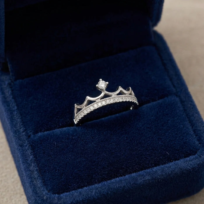 QUEEN (Adjustable) Zircon Ring