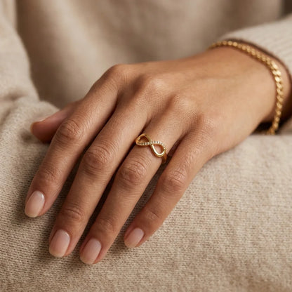 Zircon infinity ring detail with 2-year colour warranty, Gemz By Purpuls
